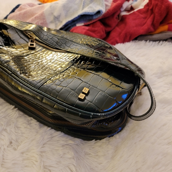 Faux alligator purse - Picture 3 of 3